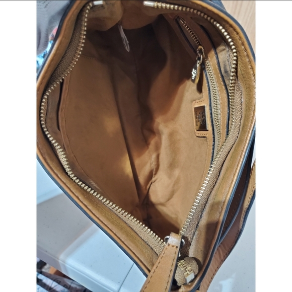 MCM COGNAC VISETOS POCHETTE CROSSBODY & Shoulder - Picture 9 of 9